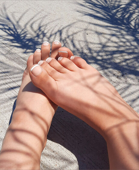 Queen sexy Feet top star photos