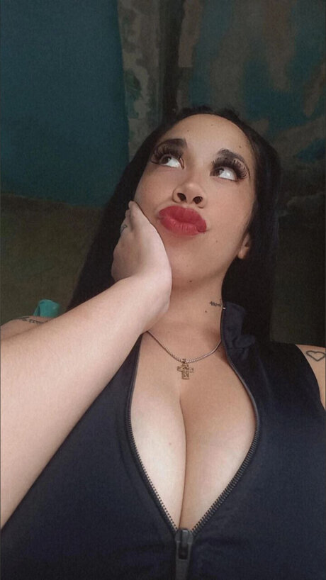 SUELEN_ porn star pic