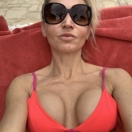 u7488958 nudes actress images