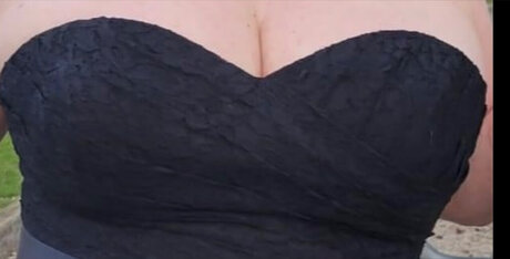 Taylor Bednar pornstar pretty img