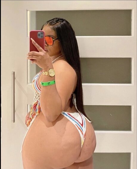 Ebony Miller pornstar naked gallery