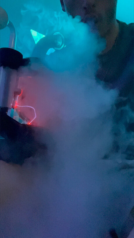 CloudBlowinJerk_ hd star image