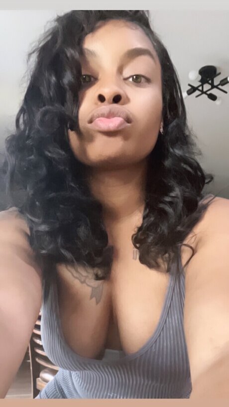 Lola skye nudes actress galleries