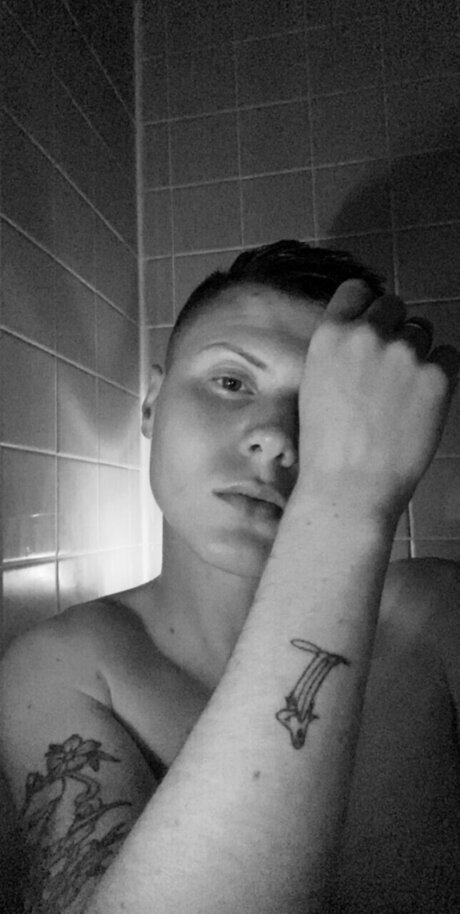 Kevin Valerie star sex pic