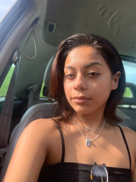 Naomi lious model erotic image