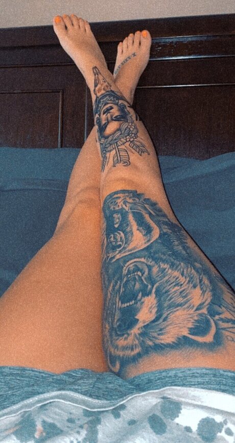 Tayler Deen naked star photo