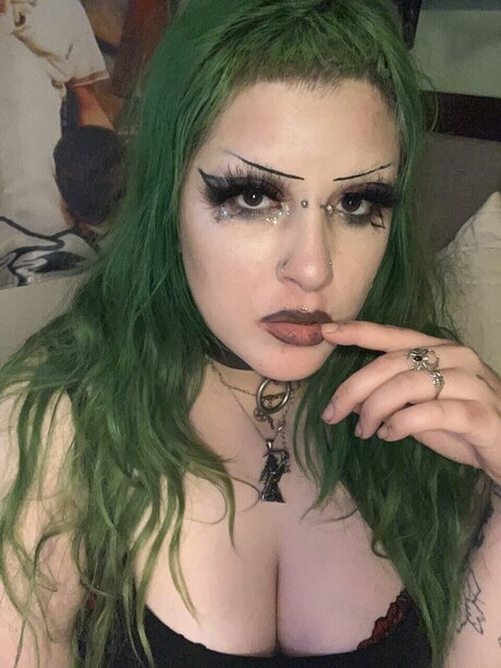 Scary model pornographic photos