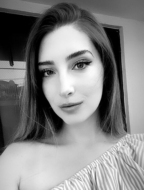 MOON BABY star naked pictures