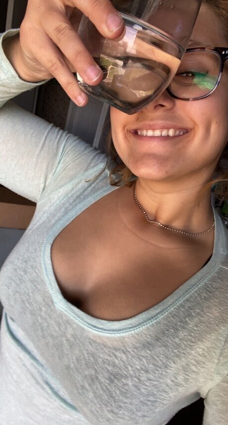 prettyeyez sex actress image