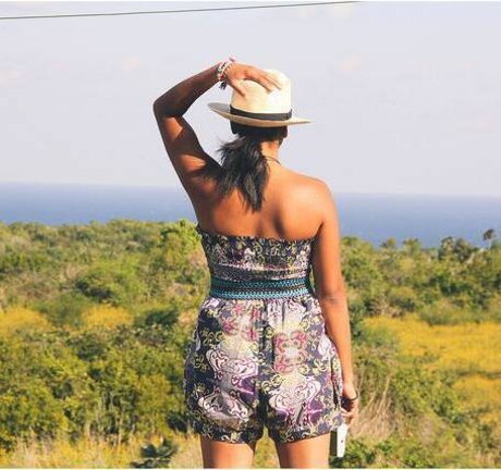 Barefoot Badass pornstar pretty photos