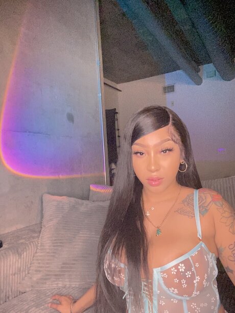 _Certfied Stormy Girl_ star pretty image