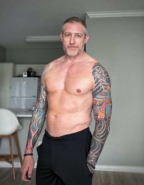 Ric Cameron nude star picture