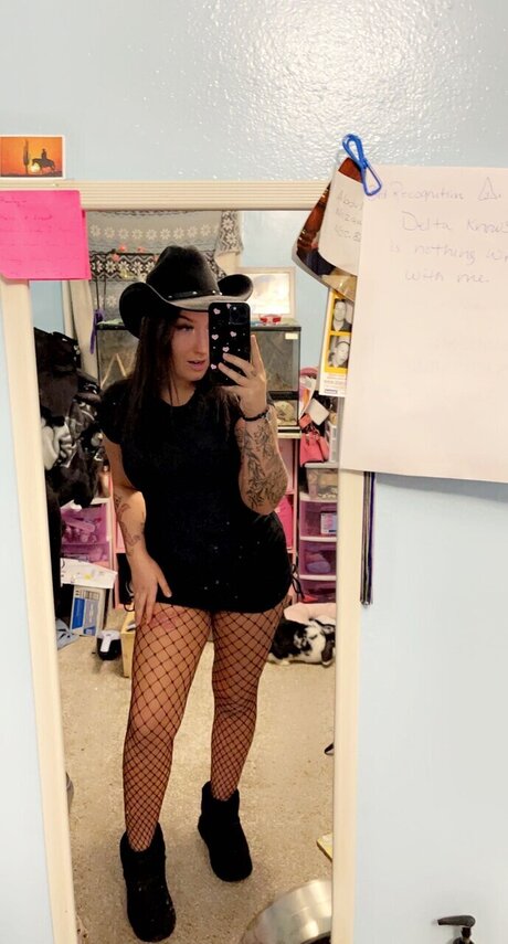 Hayhay model xxx galleries