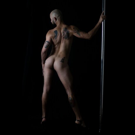 Allan Machado nude model galleries