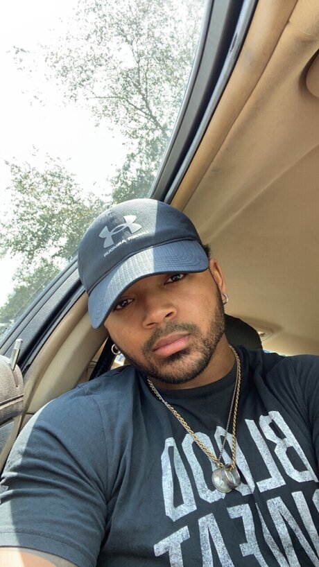 Aaron Clark hd pornstar image