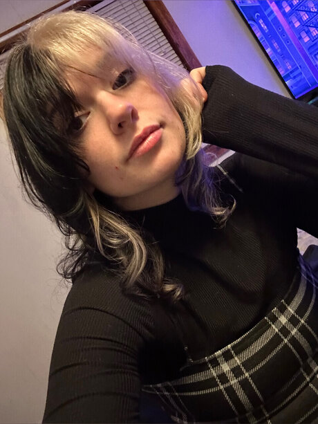 HeyK erotic pornstar image