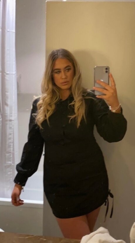 Ellie o connor porn model image