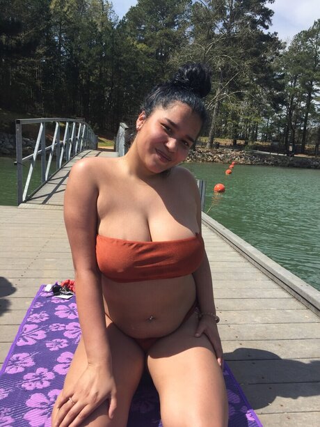 Miaaa naked model images