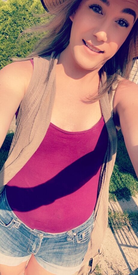 SinfullyTrans high quality model pic