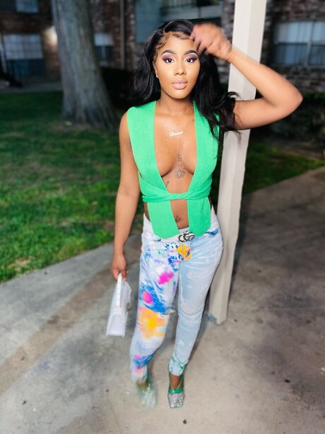 CeeLove xxx star photos