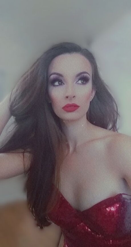 Elise James best actress images