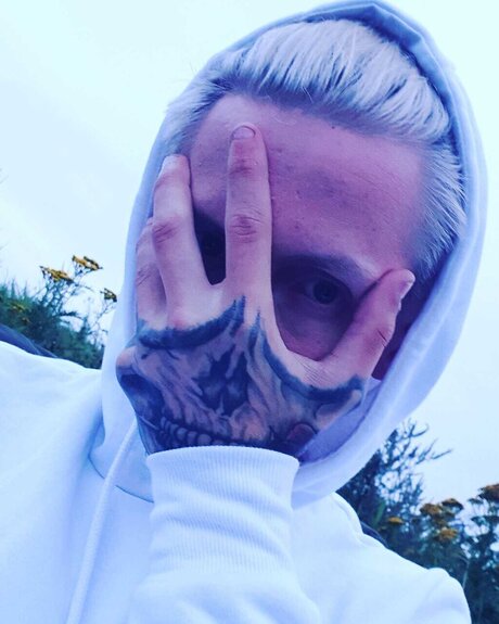 Fxck abbxtt sexy model images