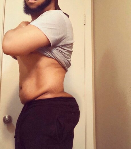 Kyng008 pornstar photo