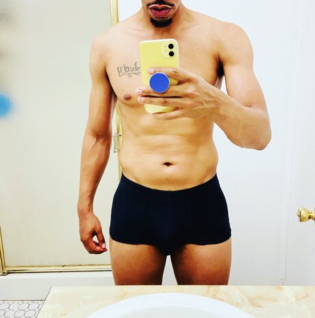 Datfan88 model erotic picture