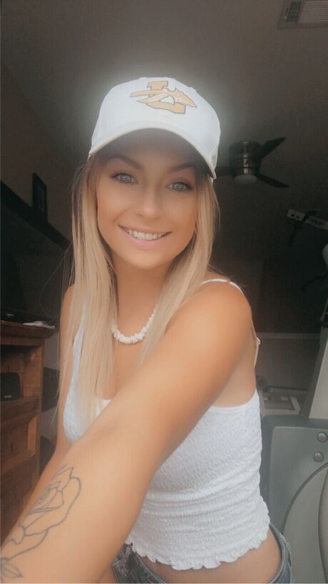 KBaby_ model adult images