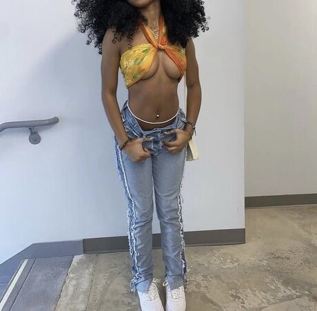 Kerah pornstar nude pic