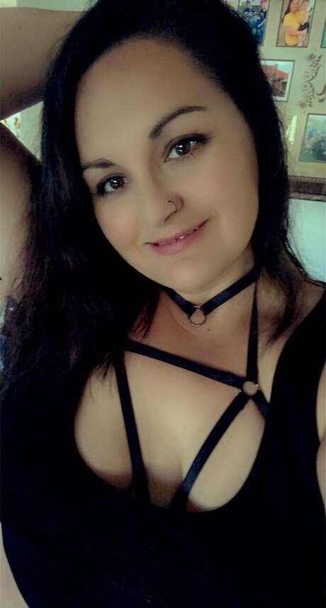 kinkyCora pornstar perfect img