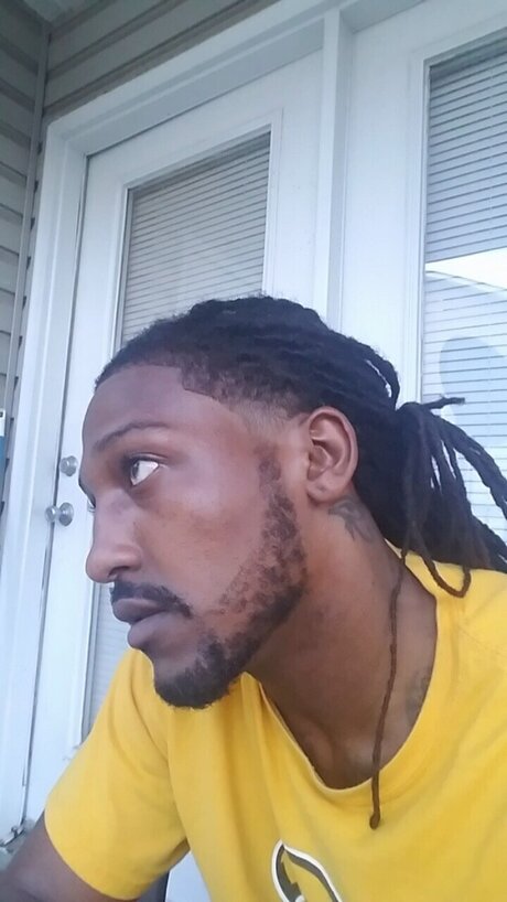 T Wat porn model pic