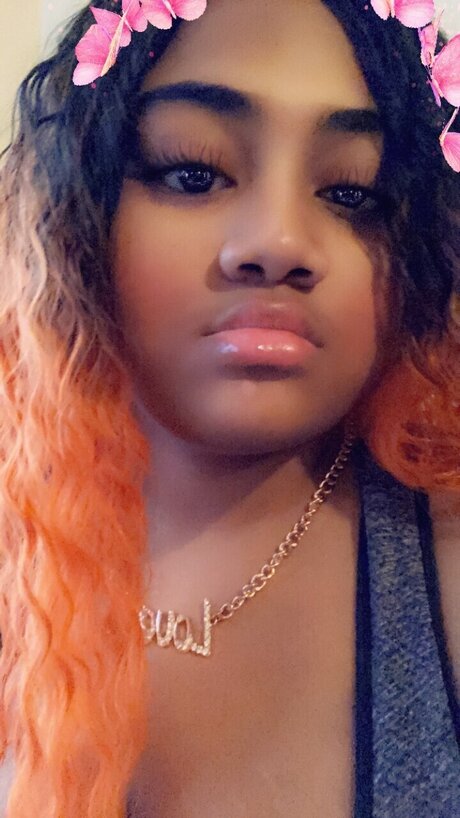 Kailah Kinney pornstar nude pictures