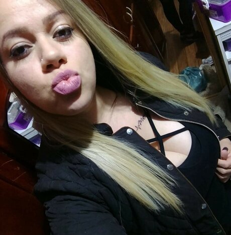 Fernanda Pontes star adult pictures