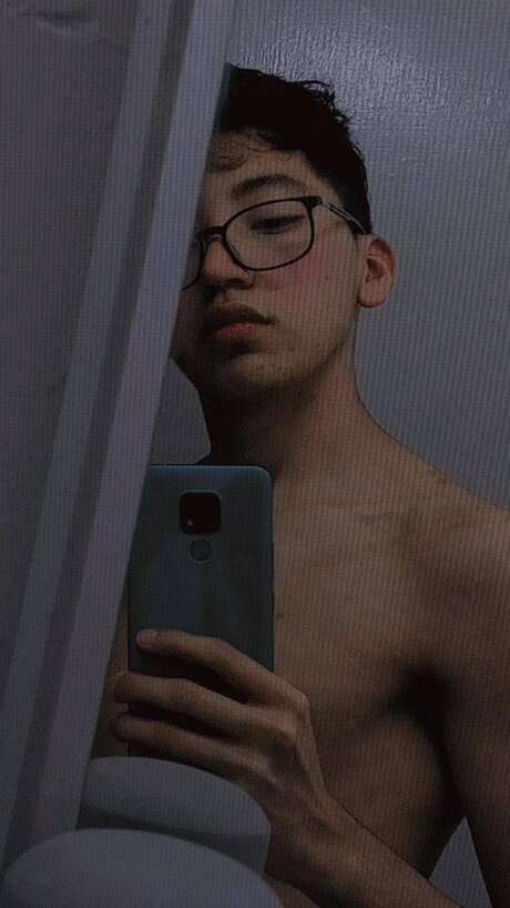 Rodrigo Hern ndez naked star pics