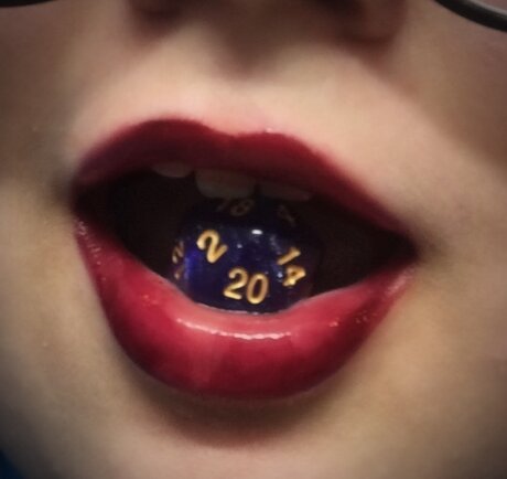 Barefoot Momma erotic actress picture