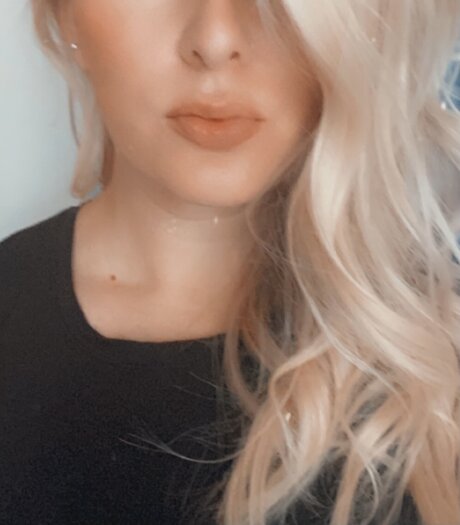 Scarlett Maxwell sex model images