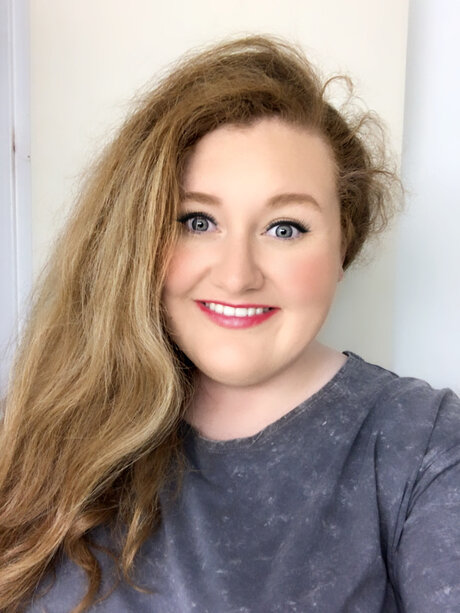 Sarah Martin star sexy pictures