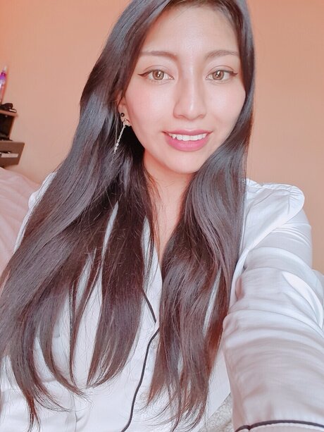 Lalin model pornographic photos