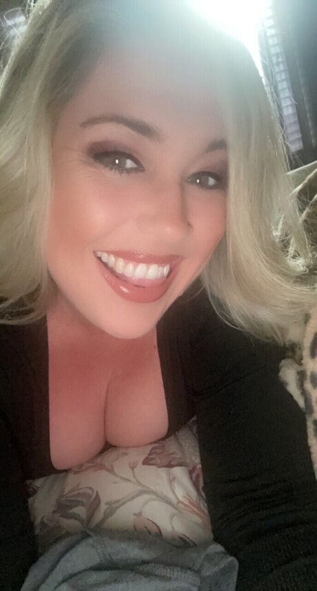 Danielle Andrews star pornographic archive