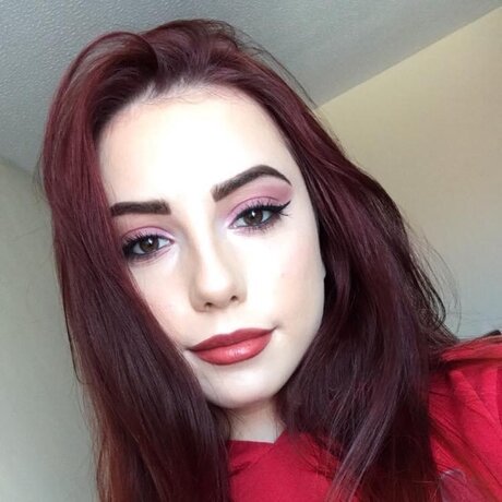 BybPretty_ nude model img