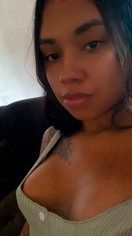 joicy_ hot star image