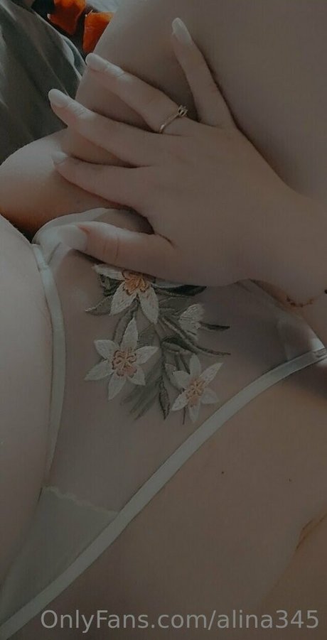 alina345 nude star photos