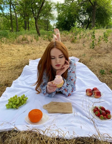 misfoxxy art star picture