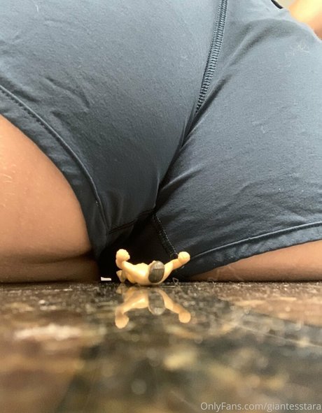 giantesstara pornstar beautiful images