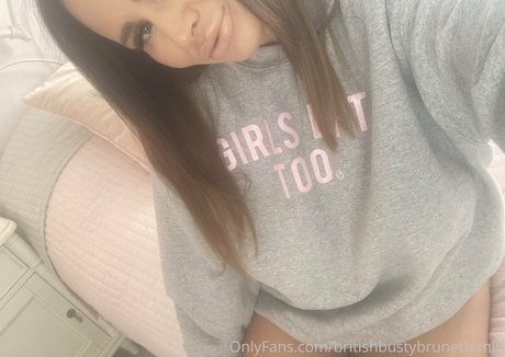 britishbustybrunettemilf pornstar exclusive picture