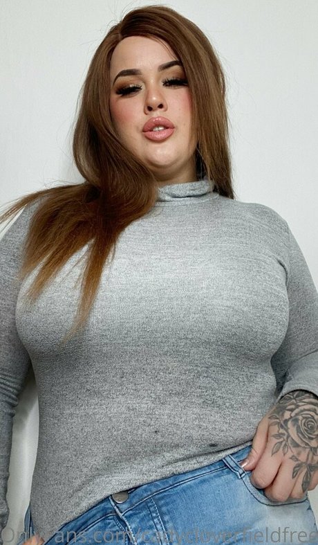 mrs cloverfield perfect model pics