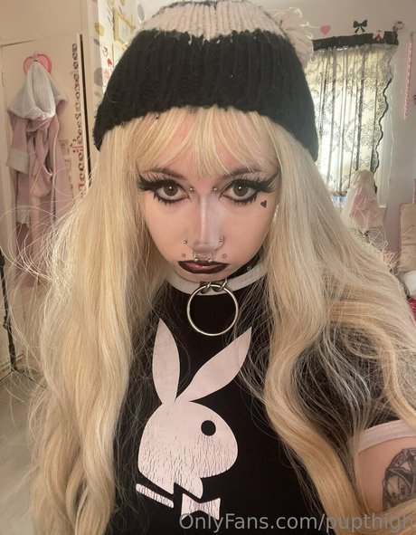 pupthigh model picture