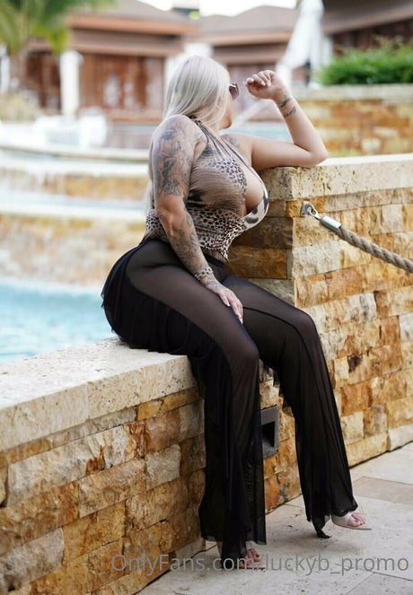 petite blonde onlyfans beautiful nude photos