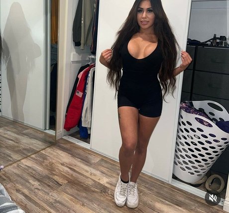 jena larose model high quality gallery